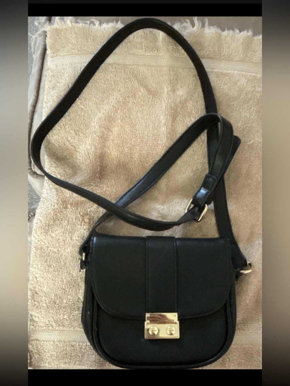 Forever 21 Classic Black Faux Leather Crossbody Bag with Gold Hardware